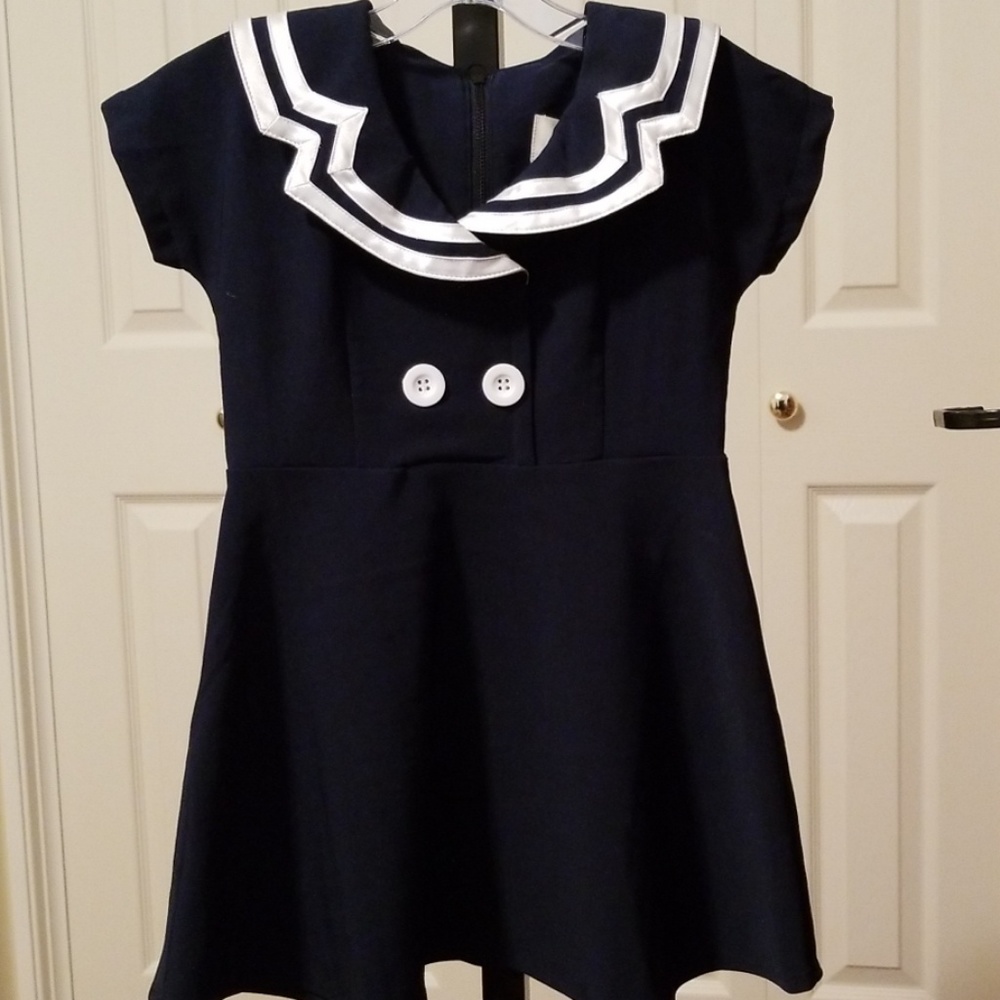 Girls dress
